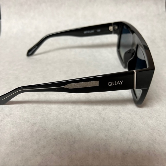 Quay Australia Get In Line Oversized Shield Sunglasses Black Smoke Green Fade - Picture 5 of 10